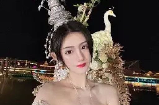 揭开当红女星的黑历史照片背后的真实故事
